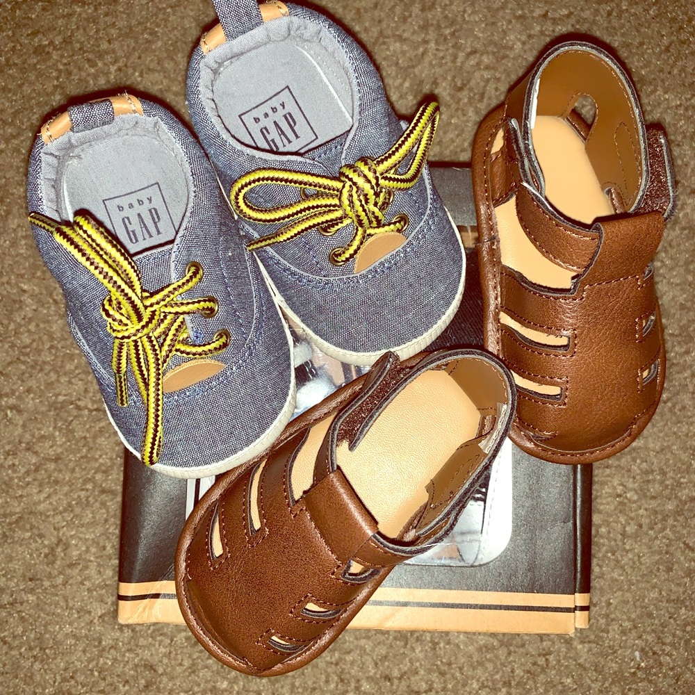 3 pair baby shoes 👞